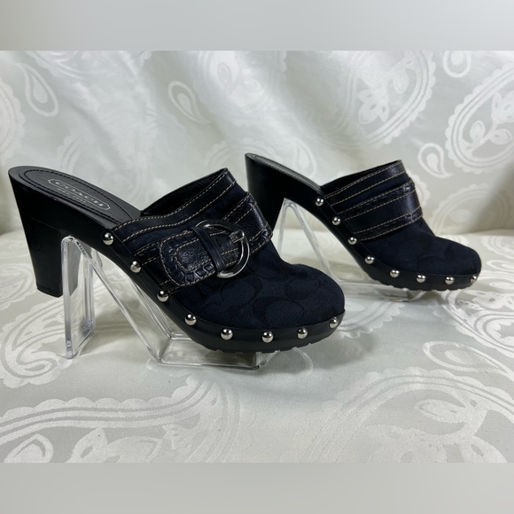 Coach clogs size 8M in good condition - Picture 2 of 10